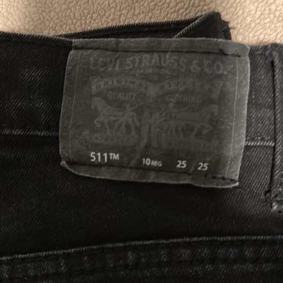 Nice Levi’s - Picture 3 of 5